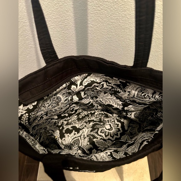 Vera Bradley, Quilted, Nordic, embroidered, deer tote bag. 7 - Picture 3 of 9